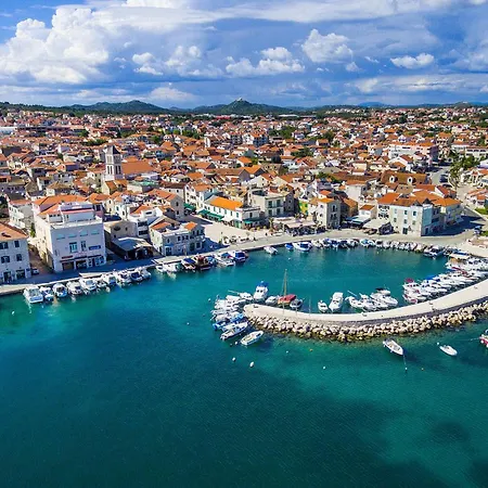 Four-bedroom In Cista Velika بيت للعطل Velika Cista (Sibenik-Knin)