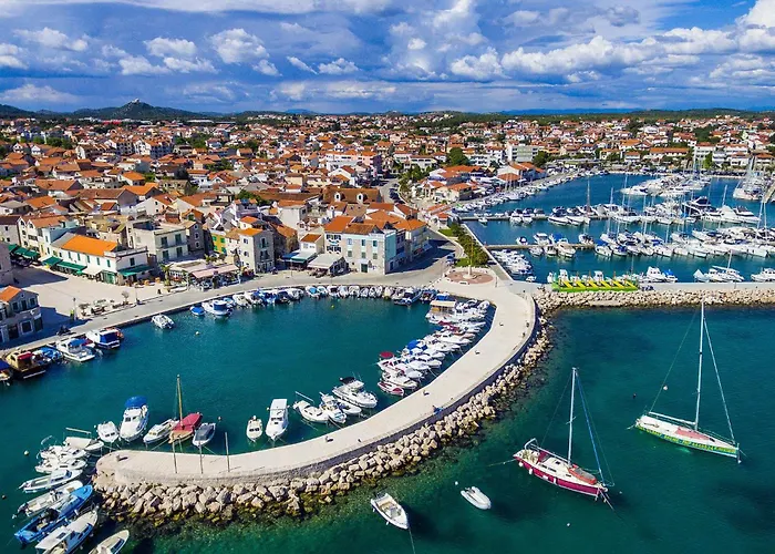 Ferienhaus Four-bedroom In Cista Velika Velika Cista (Sibenik-Knin)